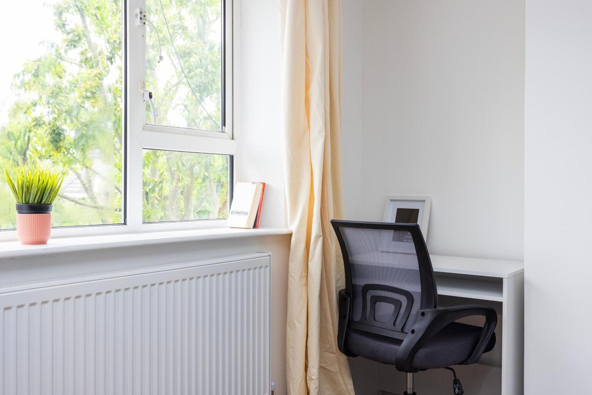 Excel O2 Stunning Large 3 Bedroom Apartment With Balcony Londra Esterno foto